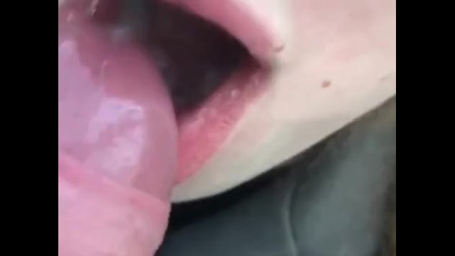 Outdoor Blowjob and Cum in to the Vanilla Shake. she Drinks It!