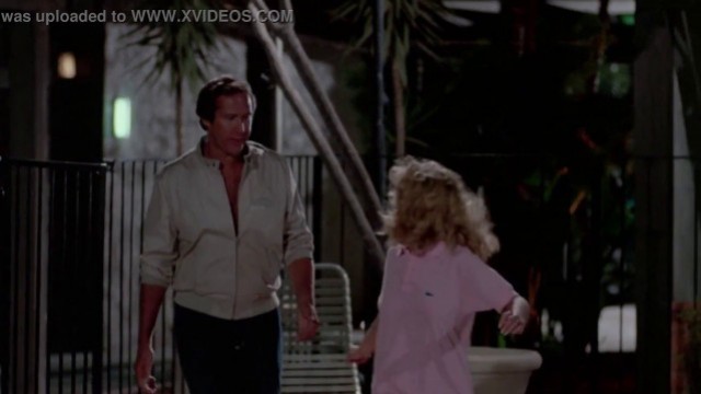 Beverly D'Angelo naked at the swimming pool in 'National Lampoon's Vacation' (1983)