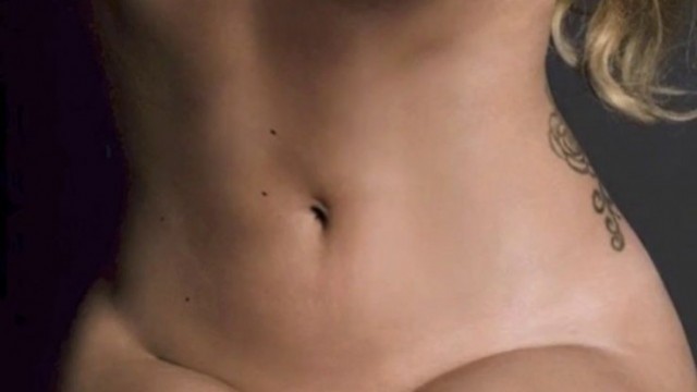 Lady Gaga Topless: http://ow.ly/SqHxI